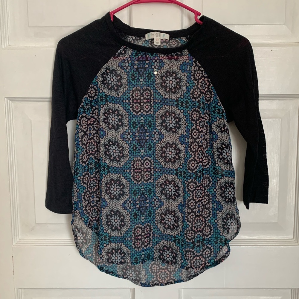 Love Fire XS 3/4 Sleeve Sheer Geometric Blouse